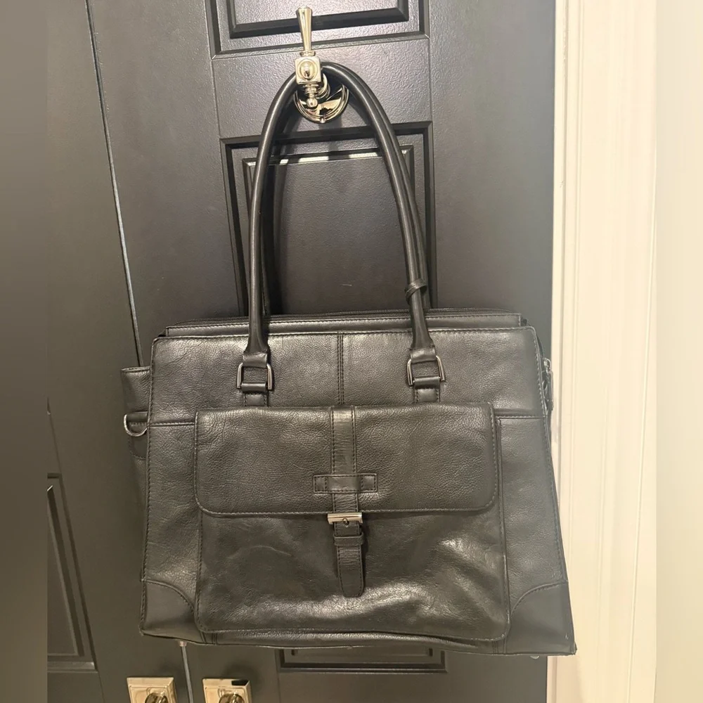 Kenneth Cole Reaction Leather Laptop and Travel Bag